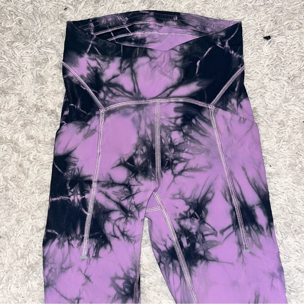 Lululemon 7/8 leggings purple tie dye